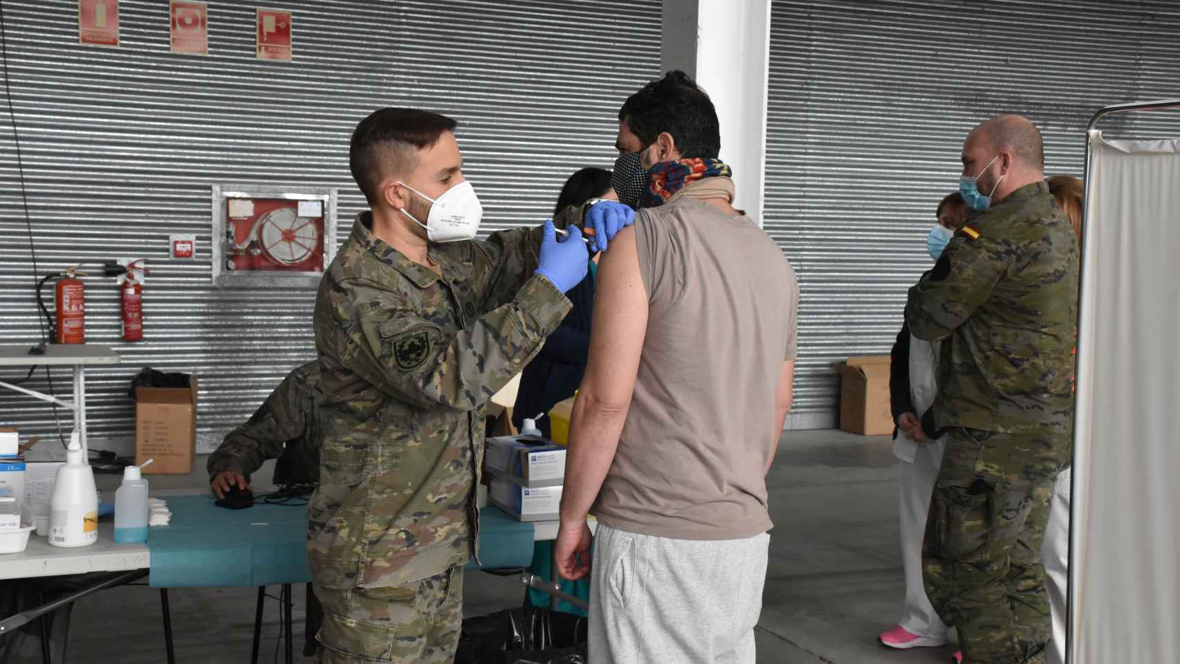 Militares vacunando en Zamora