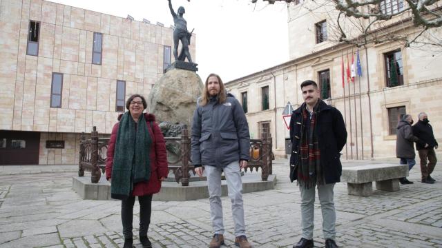 Pablo Fernández, Isabel Reguilón y Juan Manuel Escola