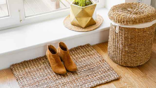 6 trucos para limpiar alfombras de yute