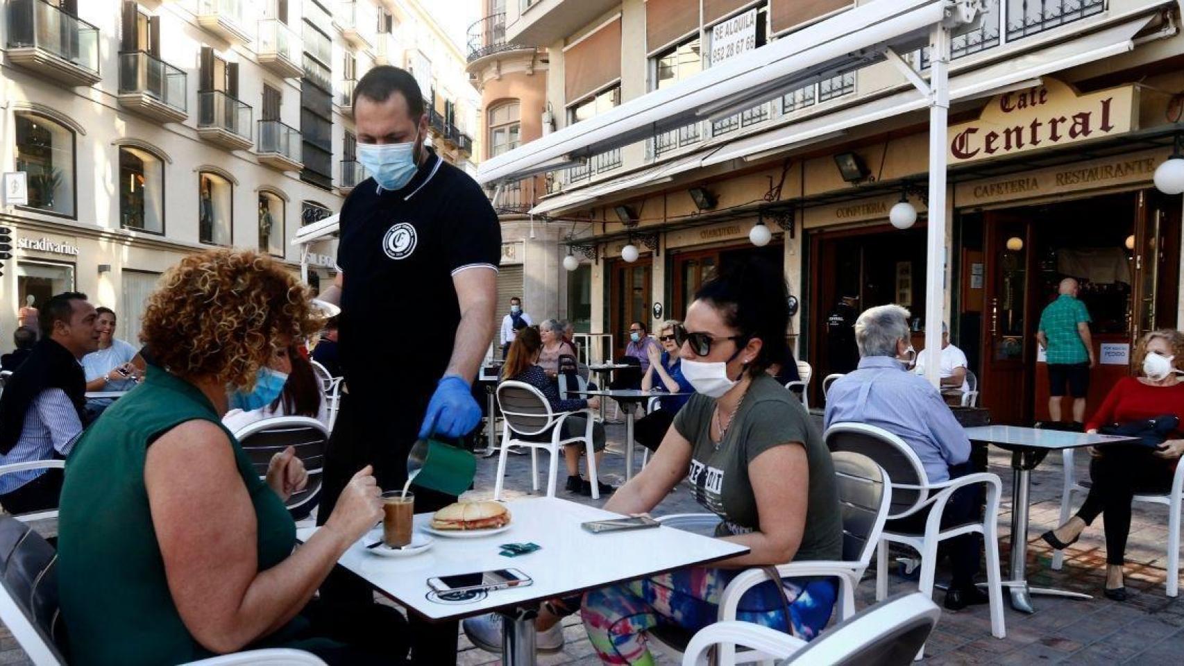 embudo Accidentalmente Honesto La 'traición' familiar tras el cierre del Café Central de Málaga: "No  querían renovarme"
