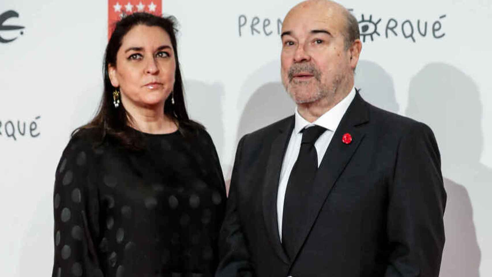 El director de cine Antonio Resines y su mujer, Ana Pérez-Lorente, en un evento público en enero de 2020.