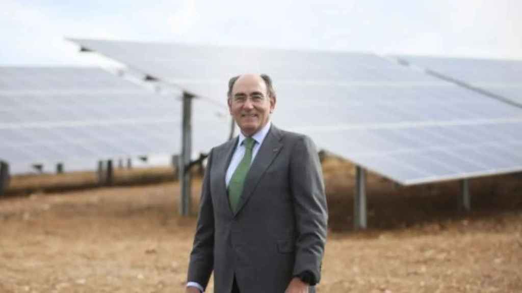 Ignacio Sánchez Galán, presidente de Iberdrola, en la planta fotovoltaica de Andévalo (Huelva)