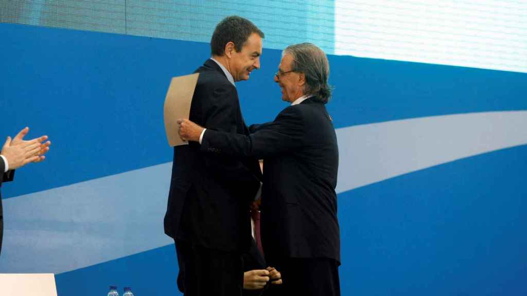 Ricardo Bofill y el expresidente Zapatero durante la inauguración de la T1 del aeropuerto de Barcelona.