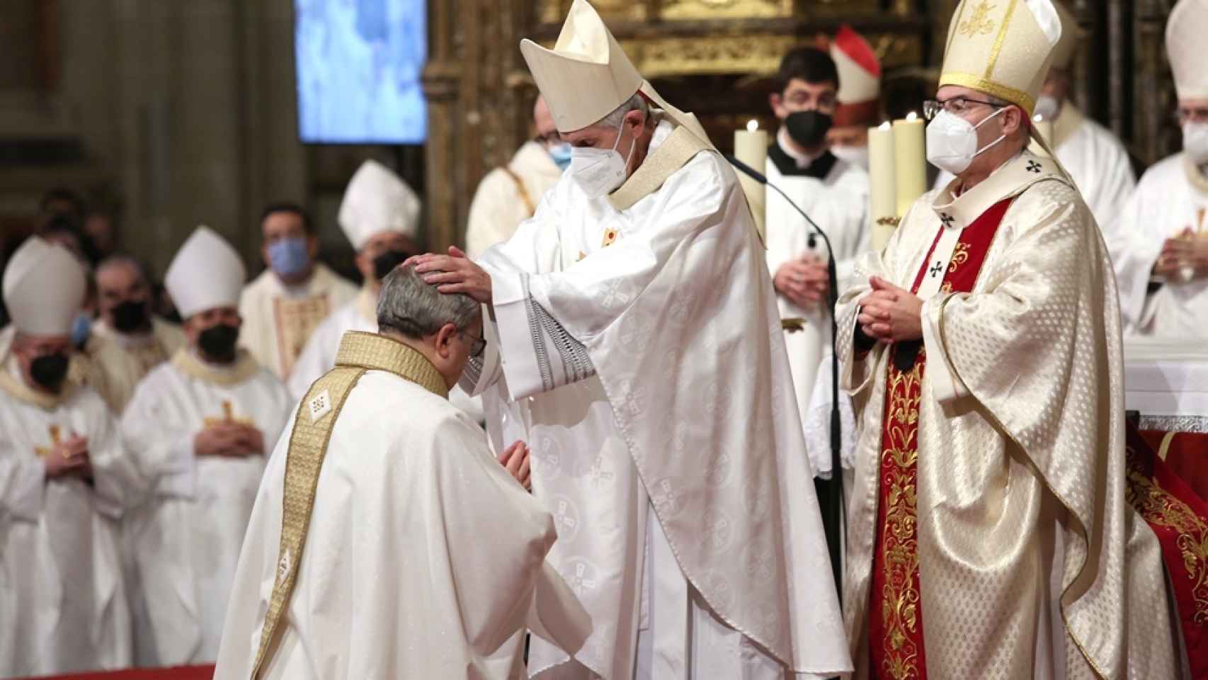 Ordenación del nuevo obispo auxiliar de Toledo en la catedral primada. (Fotos: Óscar Huertas y JCCM)