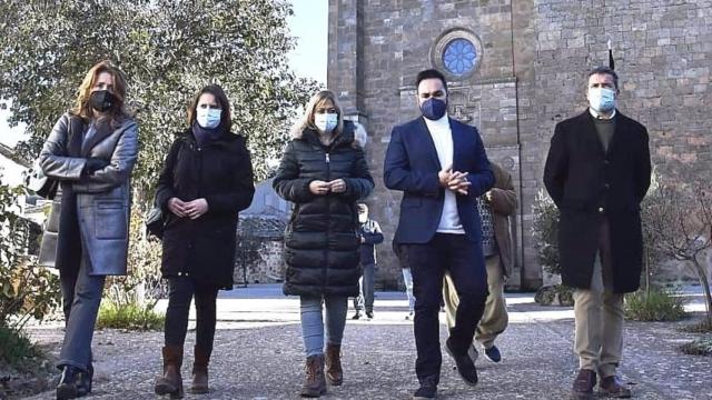 Carmen Picazo (c), en Valdeolivas (Cuenca).