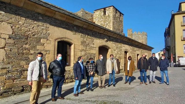 Momento de la visita de Javier Maroto a Ponferrada