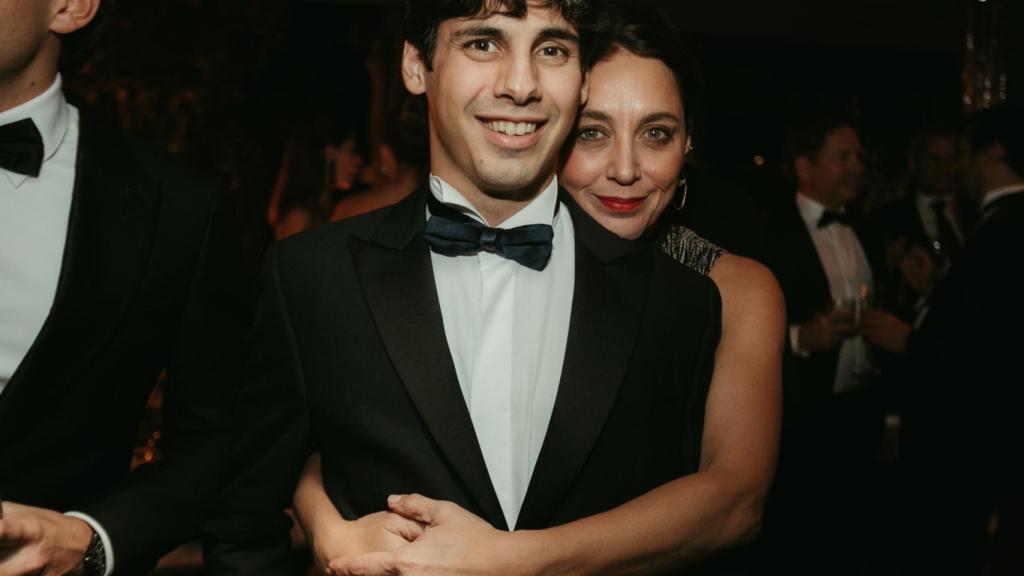 Eliza Arcaya y su hijo Joaquín.