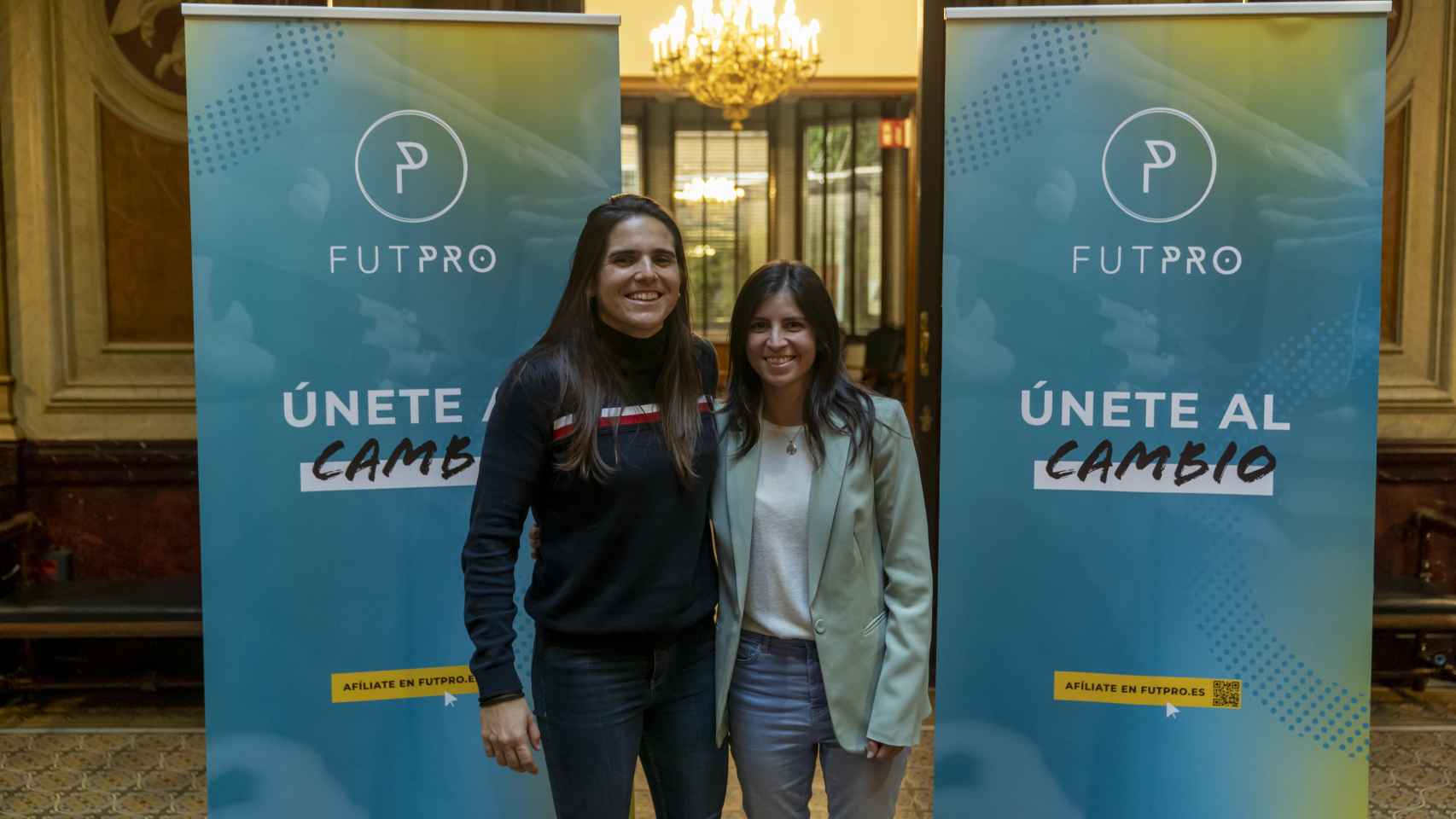 Andrea Pereira (izquierda) y Amanda Gutiérrez (derecha)