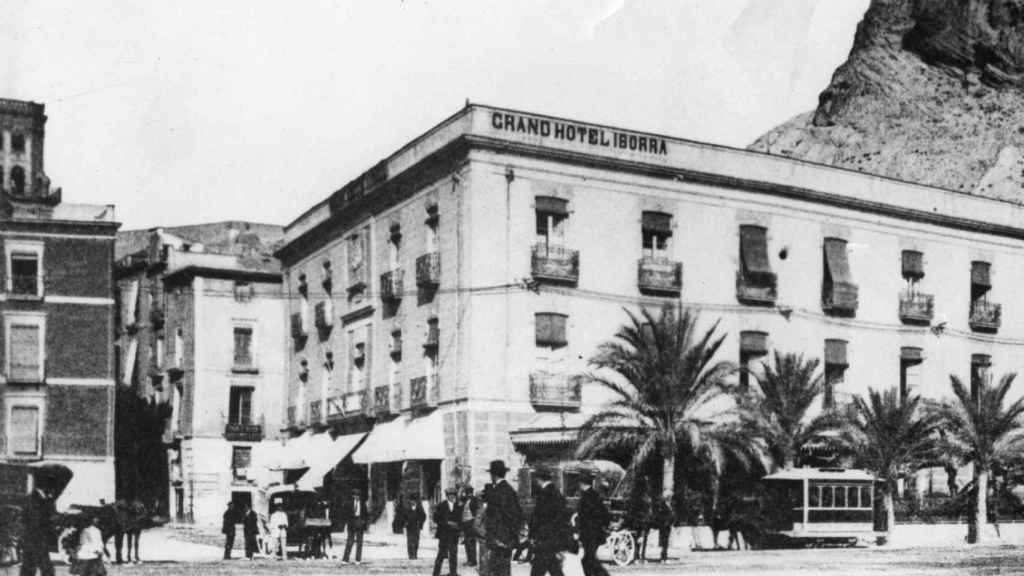 Grand Hotel Iborra.
