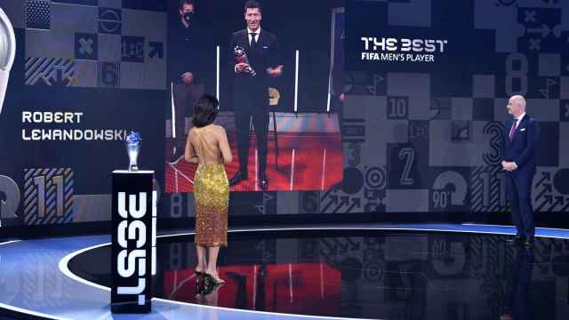 Robert Lewandowski, recogiendo el Premio The Best de la FIFA 2021