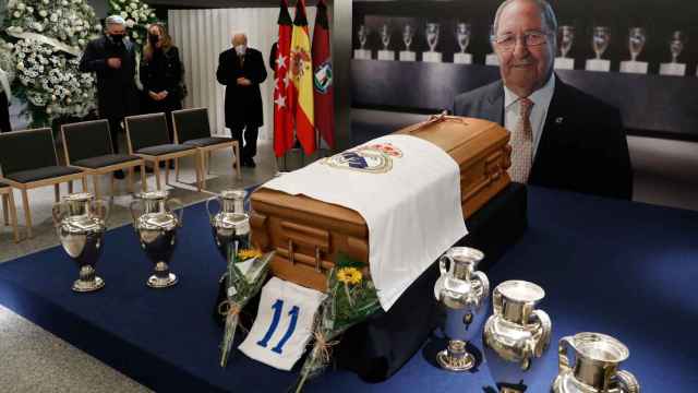 El tributo a Paco Gento en el Santiago Bernabéu: así fue la capilla ardiente del mito del Real Madrid