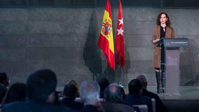 La presidenta madrileña, Isabel Díaz Ayuso, interviene en la presentación del libro ‘Liberalismo a la madrileña’, en la Fundación Rafael del Pino.