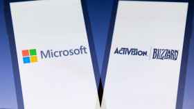 Los logos de Microsoft y Activision Blizzard.