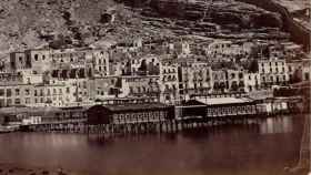 Una imagen de los primeros balnearios de Alicante realizada por Jean Laurent en 1860
