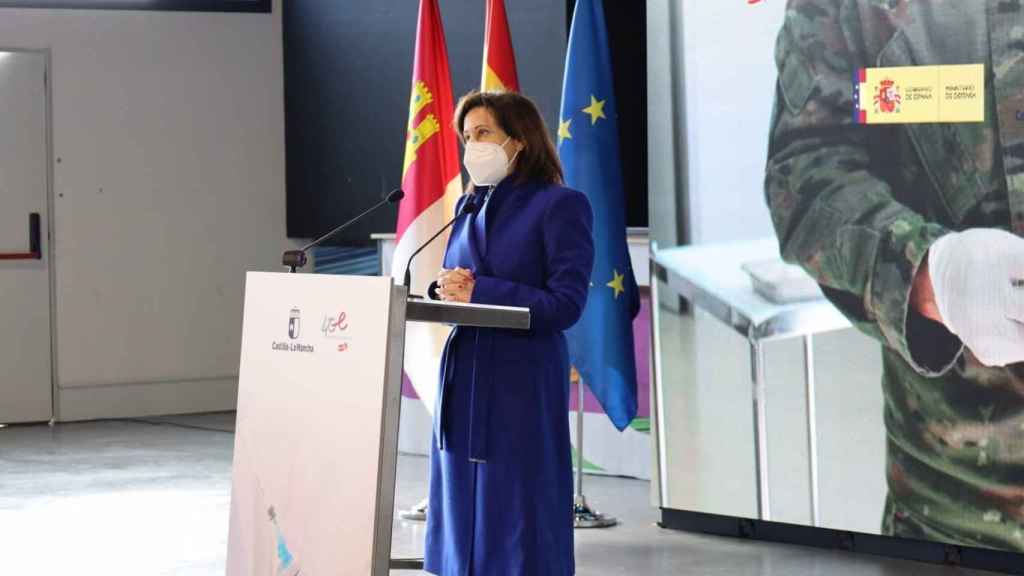 La ministra de Defensa, Margarita Robles, este jueves en Corral de Calatrava (Ciudad Real)