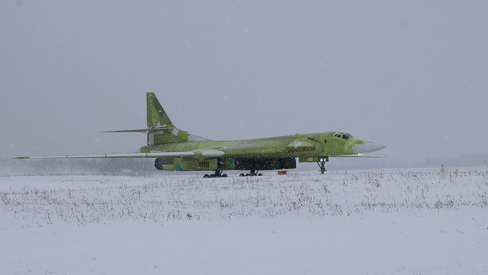 El Bombardero Supersónico Y Nuclear Del Que Rusia Presume En Plena ...