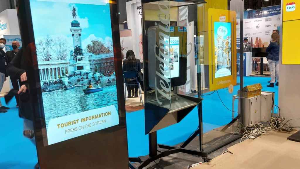 Las cabinas de teléfono no desaparecerán en España: el turismo les da una segunda vida