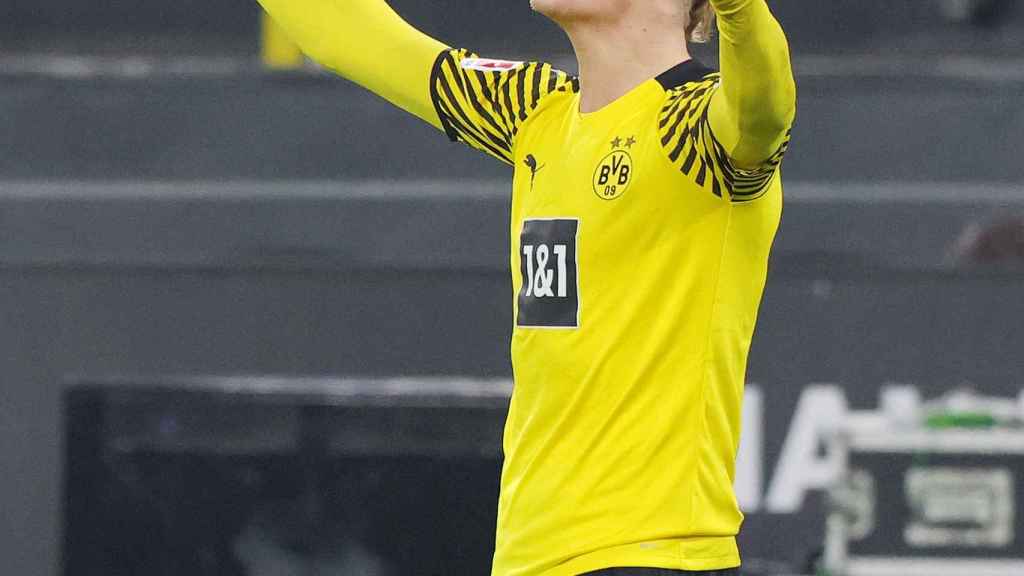 Erling Haaland celebra un gol con el Borussia Dortmund en la temporada 2021/2022