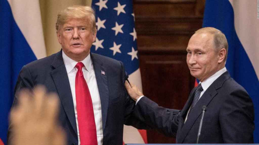 Donald Trump y Vladimir Putin durante una reunión en julio de 2018.