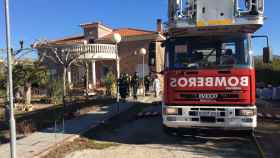 El fuego ataca a una vivienda en Villabáñez