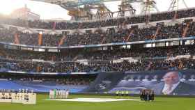 El Santiago Bernabéu rinde un sentido homenaje a Paco Gento