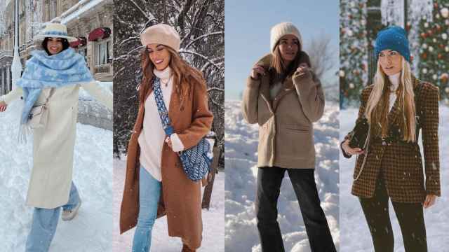 Cuatro modelos luciendo sus 'outfits' bajo la nieve.