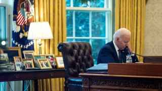 Biden excluye a Sánchez de una videollamada de urgencia con los aliados europeos sobre Ucrania