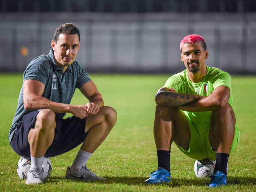 Andrés y el futbolista Ibán