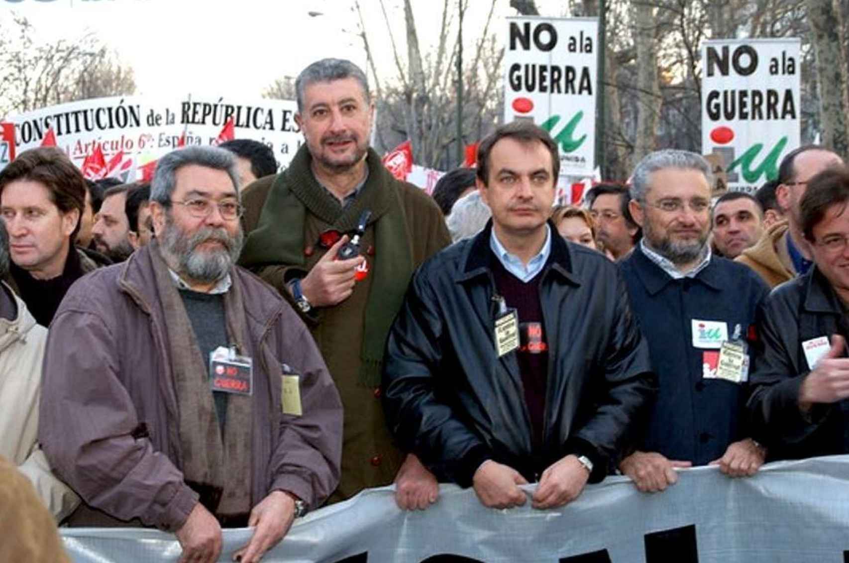 Una de las manifestaciones del 'No a la guerra' de Irak, con los líderes del PSOE e Izquierda Unida y de los principales sindicatos.