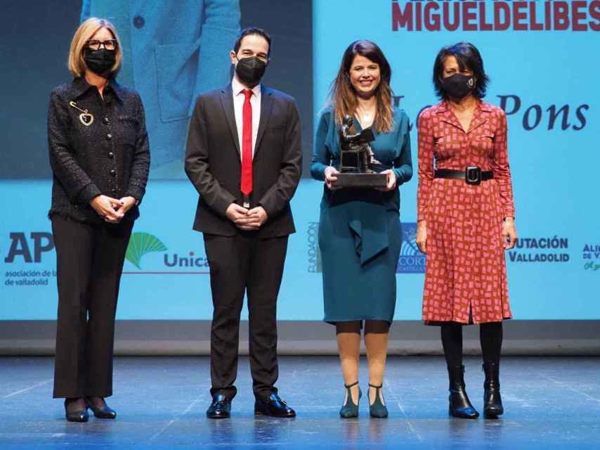 Lola Pons, la ganadora del XXV Premio Nacional de Periodismo 'Miguel Delibes'