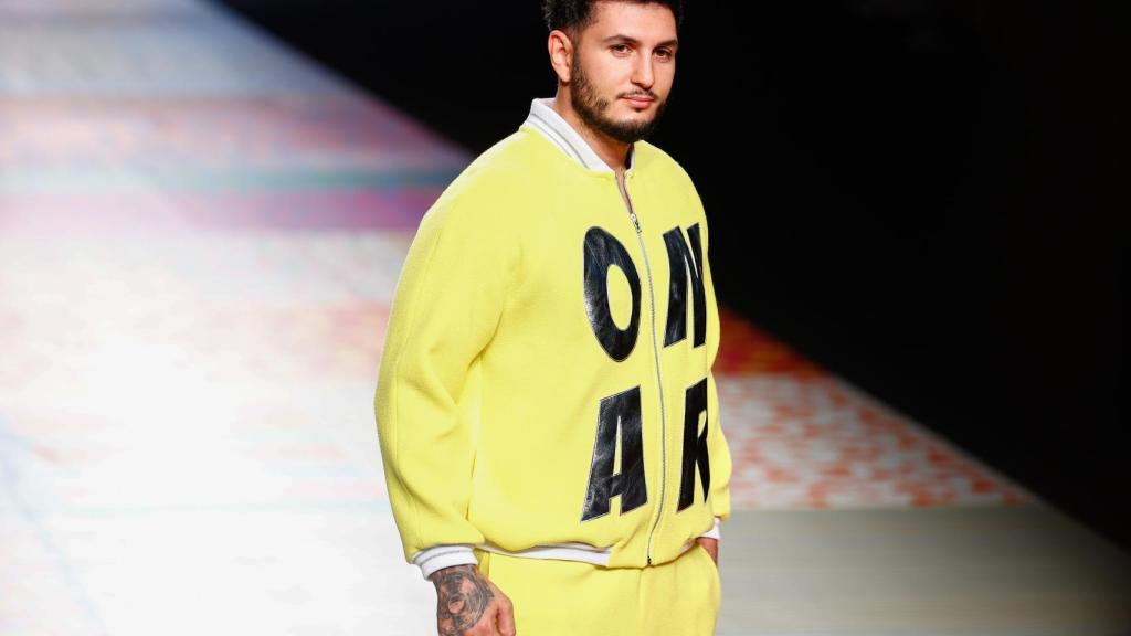 Omar Montes, durante el desfile de Ágatha Ruiz de la Prada.