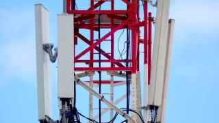 Castilla-La Mancha acelera en conectividad: fibra óptica para 160 pueblos en riesgo extremo de despoblación