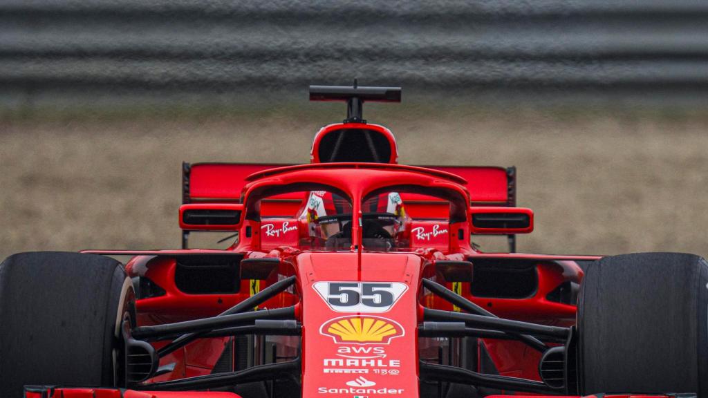 Carlos Sainz probando un SF71H en el circuito de Fiorano