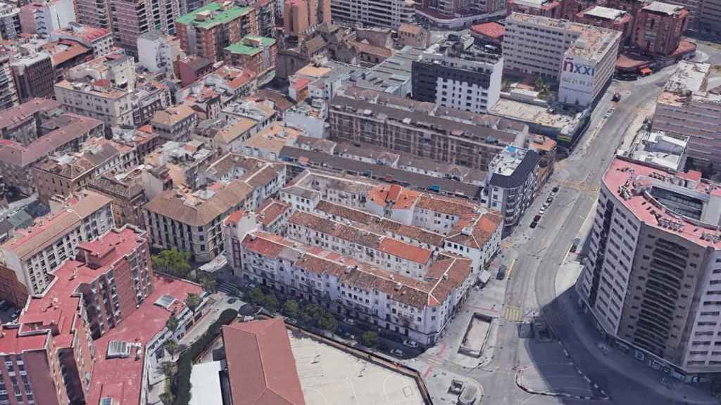 Vista aérea de El Perchel sur, donde se localizan los edificios adquiridos por una promotora de Madrid.