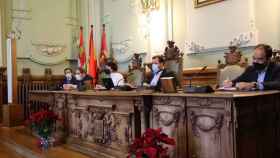 Reunión de la MIG en el salón de plenos del Ayuntamiento de Valladolid