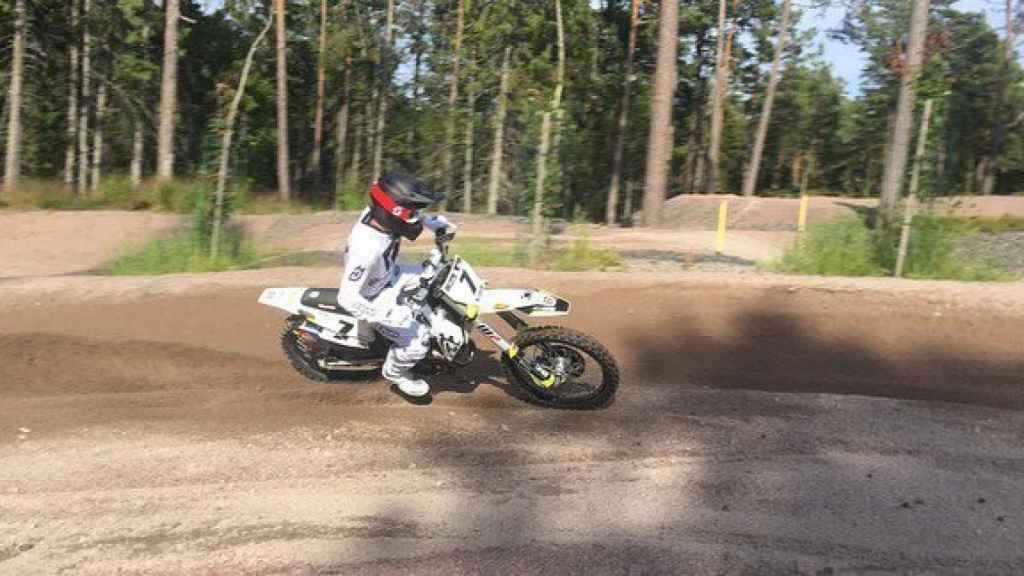 Kimi Raikkonen durante un entrenamiento de motocross