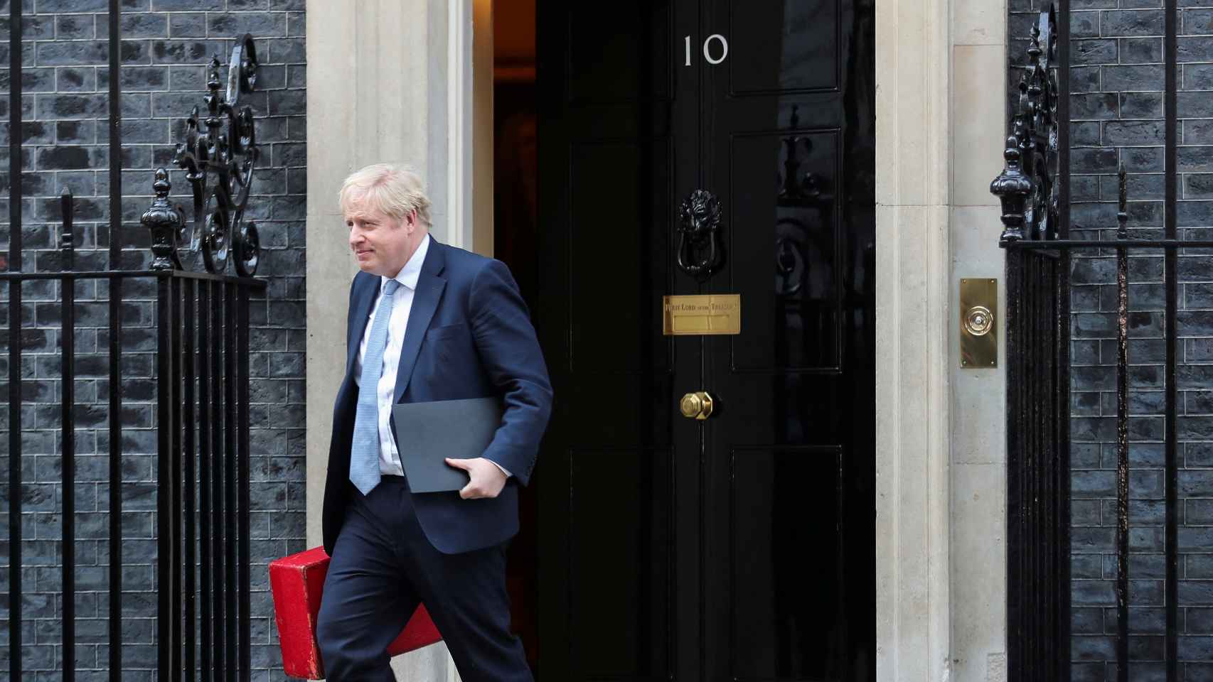 Boris Johnson sale de Downing Street.