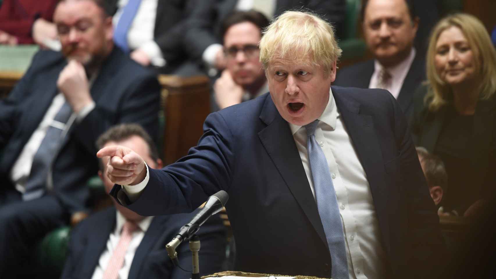 Boris Johnson durante su intervención en la Cámara de los Comunes tras conocerse el informe de Sue Gray.