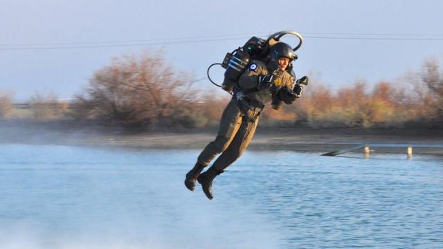 Uno de los jetpacks de JetPack Aviation.