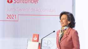 La presidenta de Santander, Ana Botín, durante la junta general de accionistas de 2021.