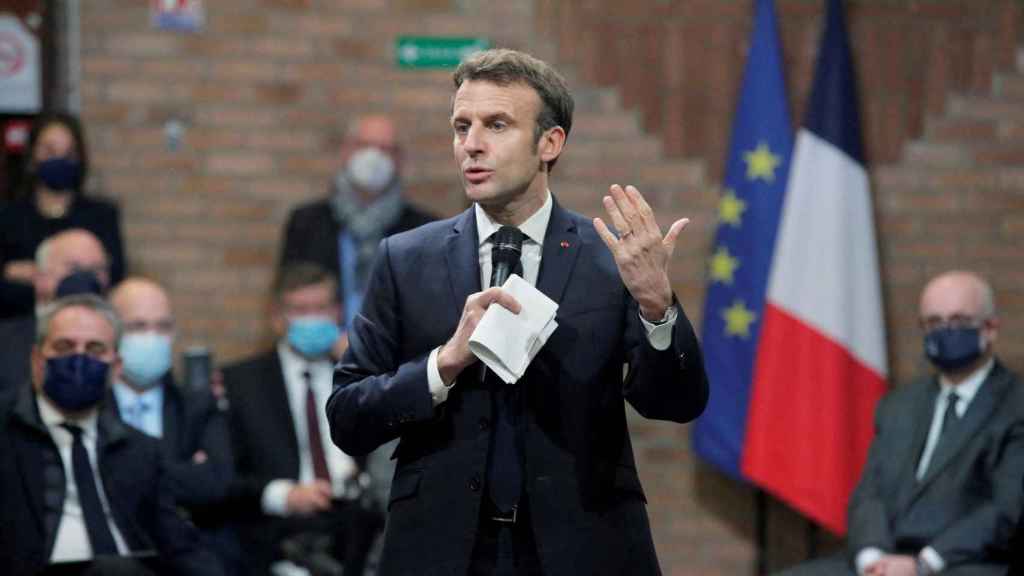 El presidente francés, Emmanuel Macron, en la localidad francesa de Liévin.