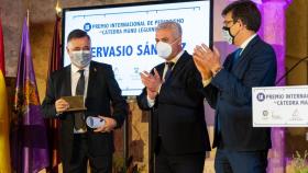 Entrega del premio 'Cátedra Manu Leguineche' a Gervasio Sánchez. Foto: Diputación de Guadalajara