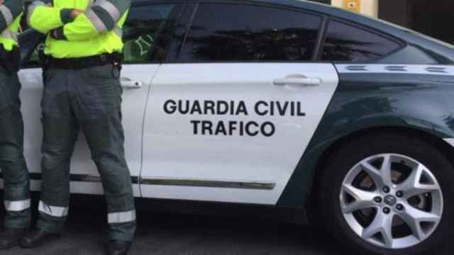 Vehículo de la Guardia Civil. de Tráfico.