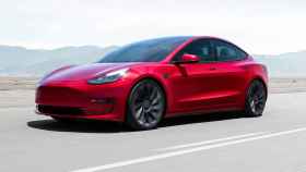 El Tesla Model 3 es el coche eléctrico más vendido en 2021.