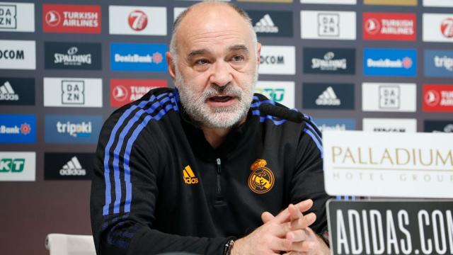 Pablo Laso, en rueda de prensa con el Real Madrid de Baloncesto