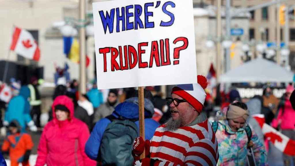 Un ciudadano se pregunta dónde está Trudeau.