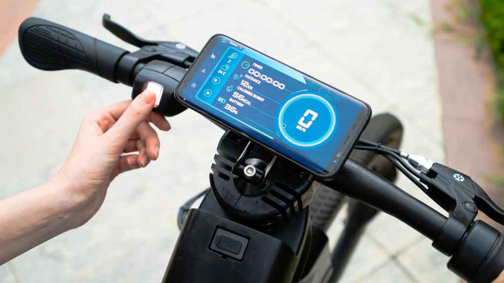 El sensor de huellas de la bicicleta eléctrica Reevo.