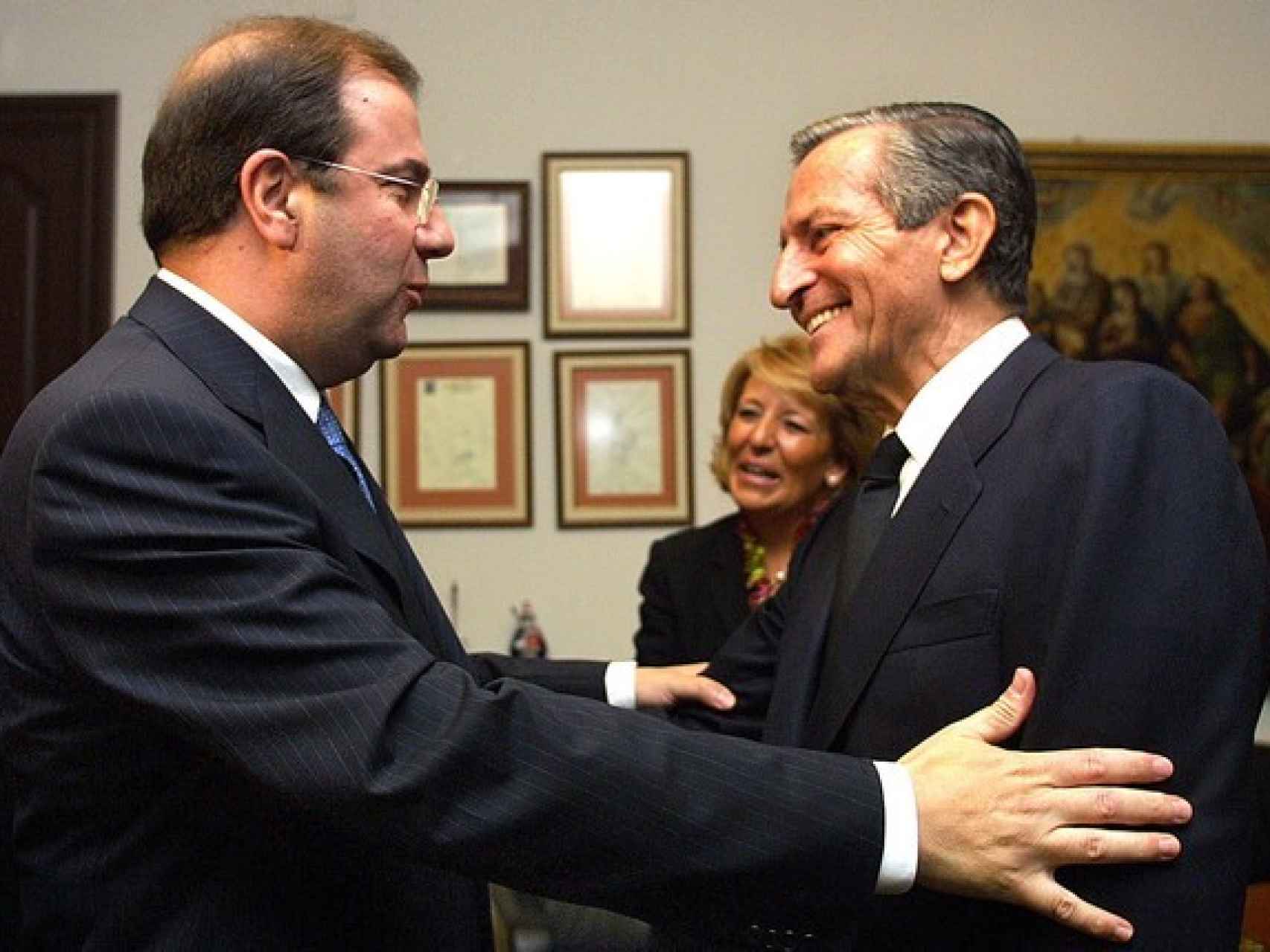 Imagen de archivo del expresidente de Castilla y León, Juan Vicente Herrera, y el expresidente del Gobierno Adolfo Suárez.