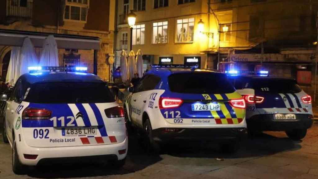 Imagen de vehículos de la Policia Local de Burgos