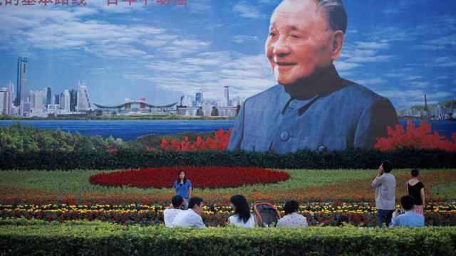Cartel dedicado a Deng Xiaoping en la ciudad de Shenzhen.